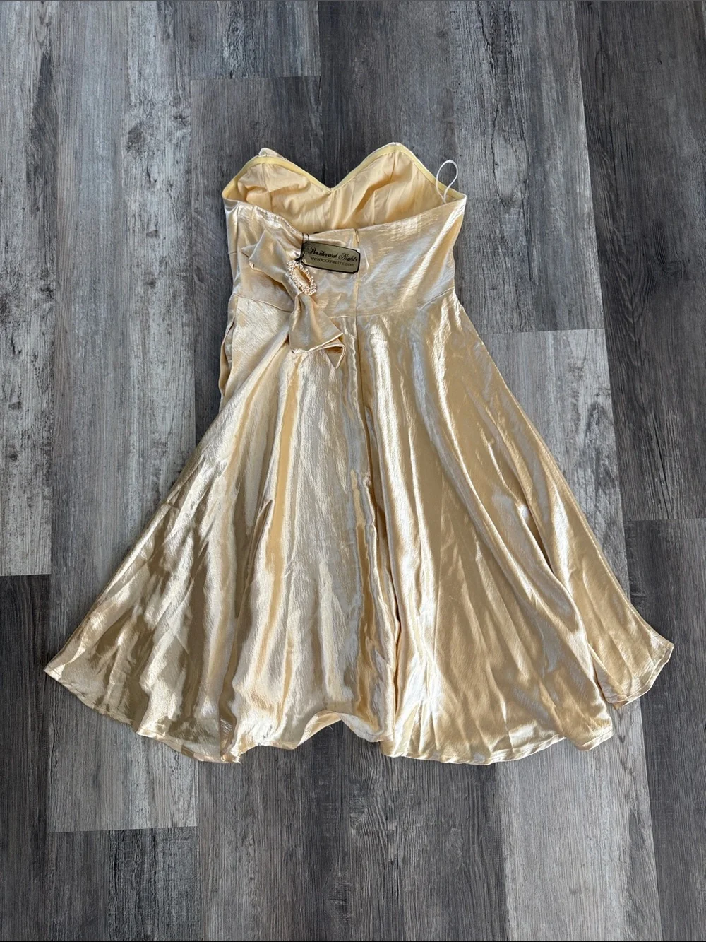 Boulevard nights shimmery gold